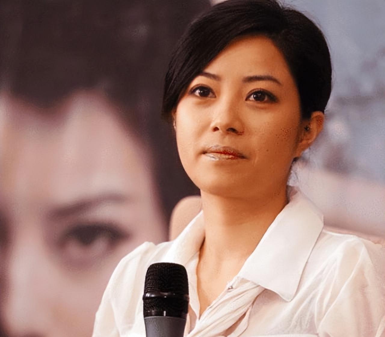 45岁徐怀钰首谈婚姻,从小和继父生活,感叹:一点都不想怀孕生子!