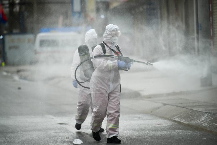 虚假宣传|疫情死灰复燃?“核酸造假大王”张核子现身:狂挣十几亿安全落地!