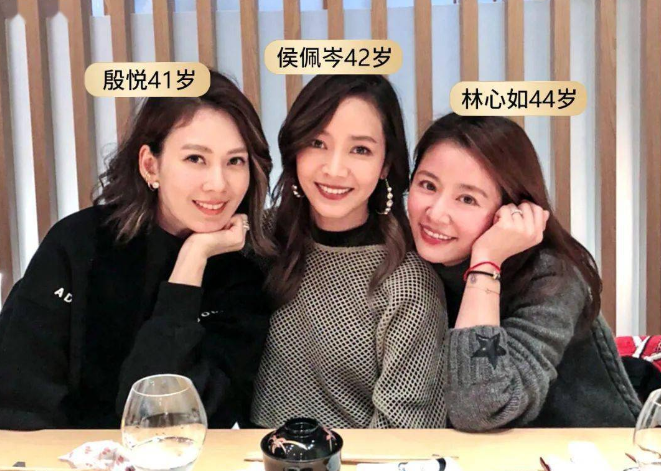 知名女星宣布离婚！闪婚大15岁富商17年过得像保姆，为生娃险丧命