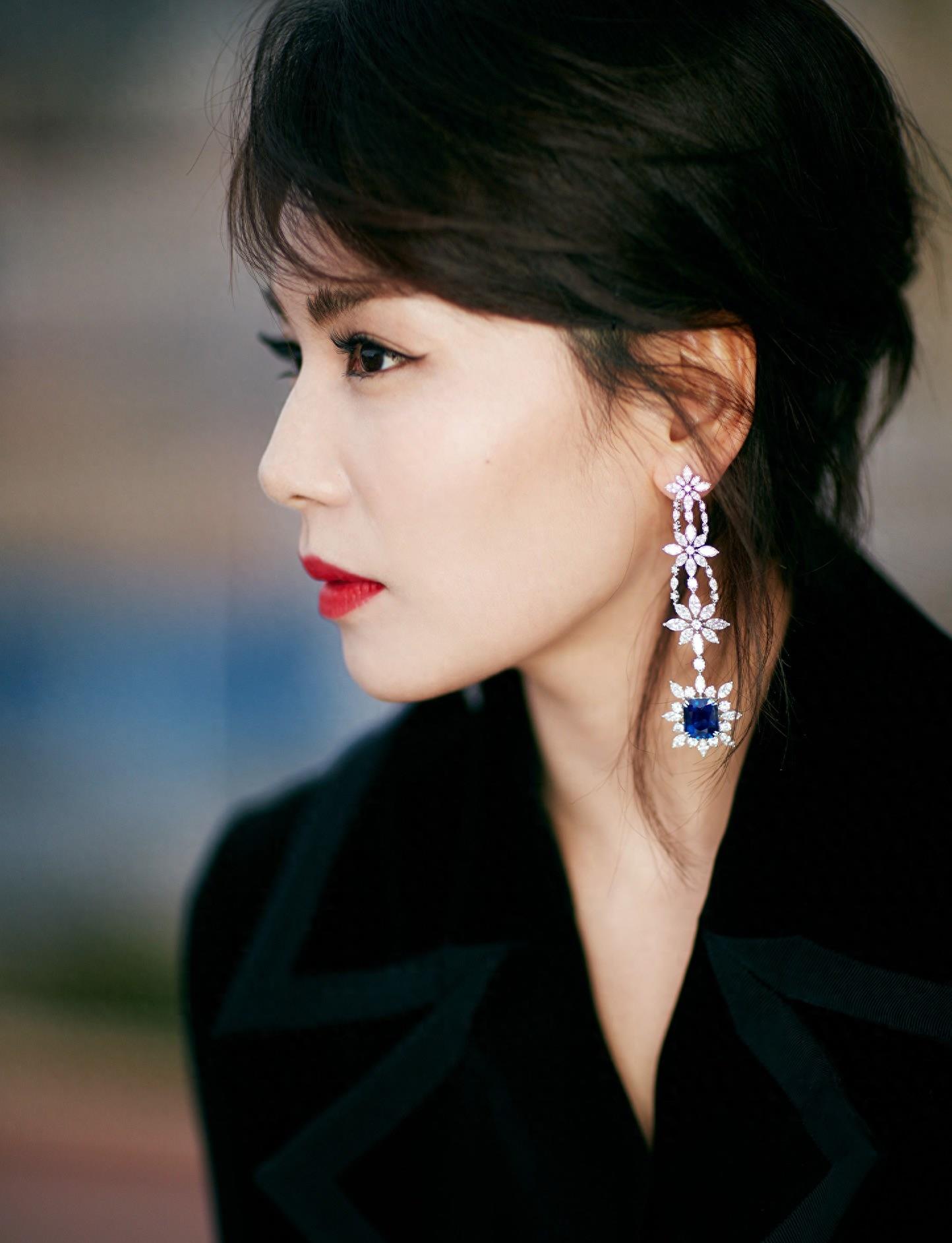 曾被誉为端庄女神,如今黑历史被曝光,技术娴熟,只为取悦大佬