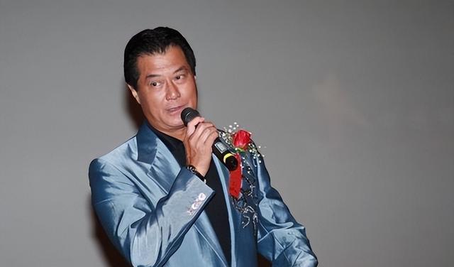 罗文|刘銮雄在罗文葬礼上讨债,一句话惹怒邓光荣,14k教父出面才解决