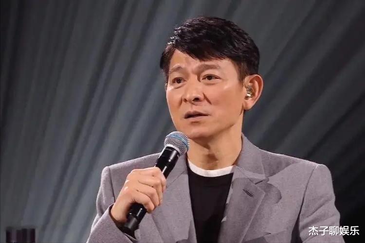 王杰：我连华晨宇是谁都不认识！凭我的资格，说一句邓紫棋怎么了