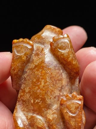 奇石|战国 和田玉籽料沁色 瑞兽