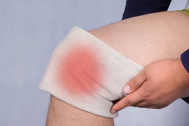 要想膝盖有劲，“1勾2抬3靠”不可少，具体怎么做？