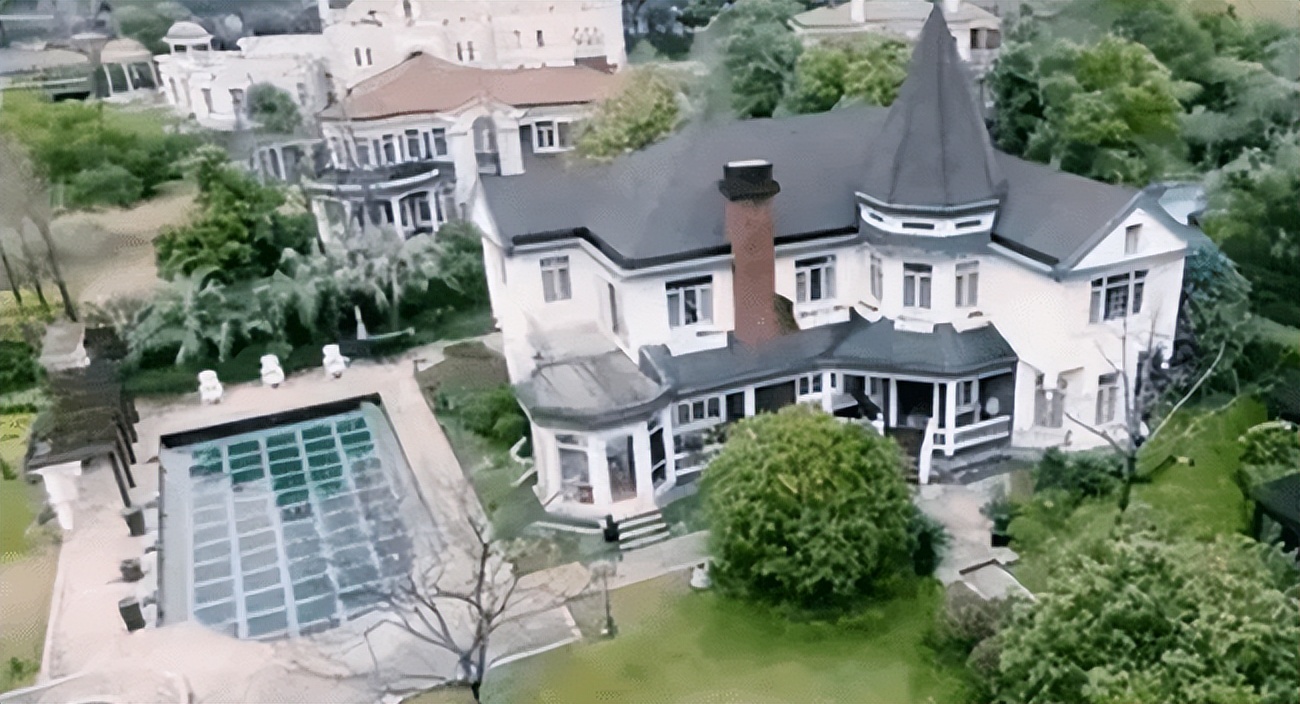 娱乐圈|表面是艺人,实际背景通天的10位女星,她们最不怕的就是潜规则