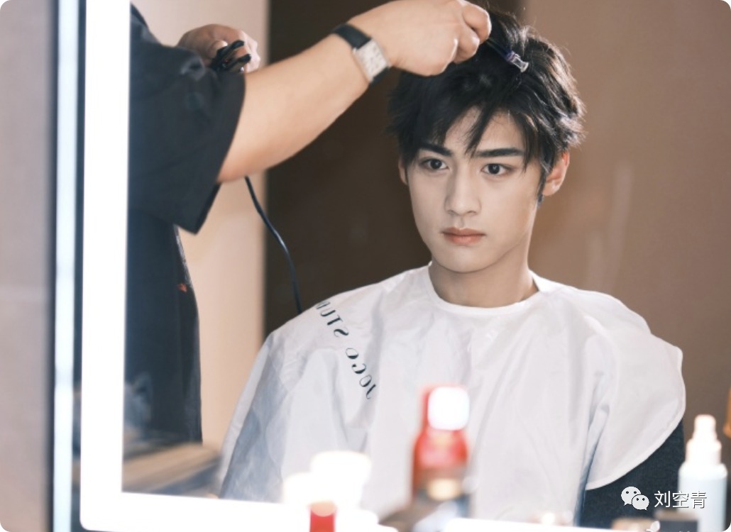 刚出的大瓜!真的太惊吓了……