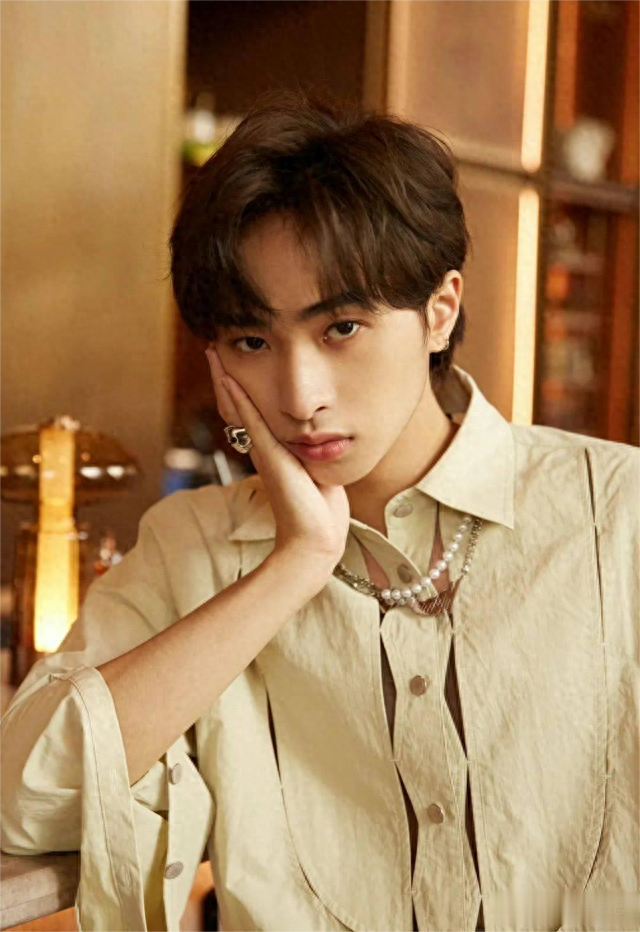 庾澄庆儿子正式“出柜”,发文称:我是同性恋,为自己感到骄傲!