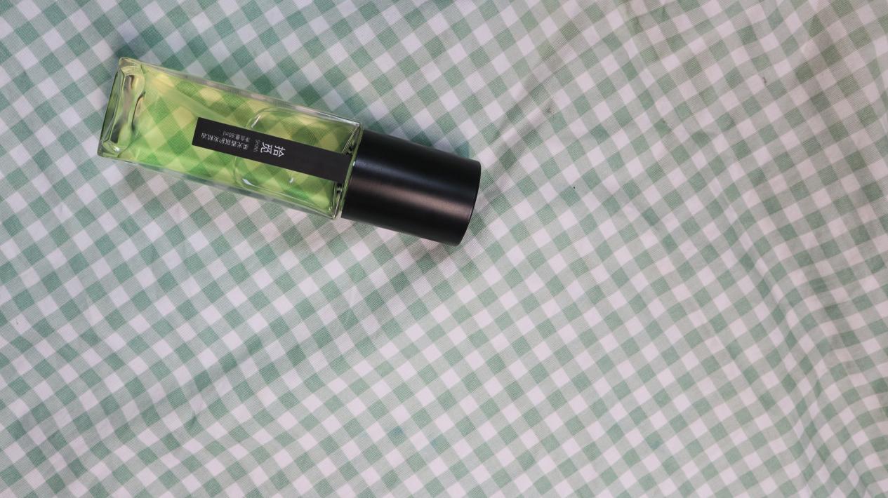 避雷指南!头顶好多碎头发很毛躁怎么办,头发擦精油好吗?