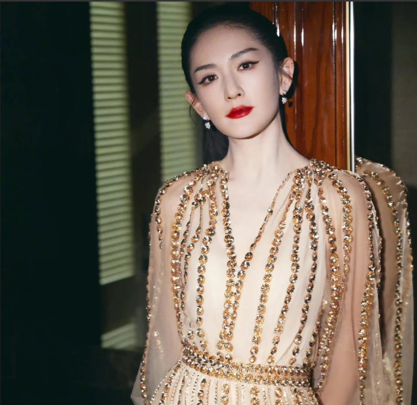 谢娜|谢娜，引发热议！