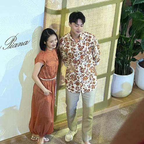 林依晨|林依晨被曝婚变后现身活动现场，穿连体裤秀好身材，笑容很灿烂