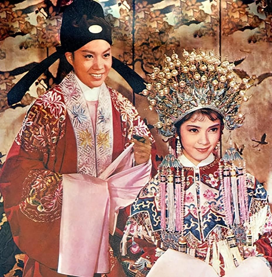 这是我见过最狠的报复，既然你把我抛弃，那我就嫁给你叔做你婶