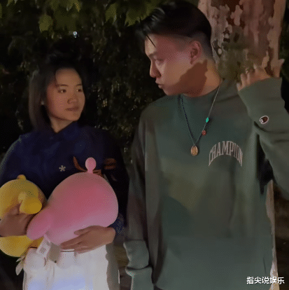 王晨正深夜约见李勒优,摸了她的头后哽咽落泪,崔晋:全都怪我