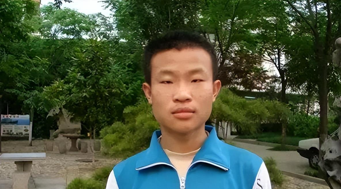 北大韦神,32岁没车没房被嘲失败,网传工资流出后,网友都沉默了!