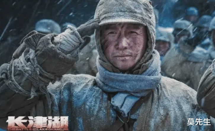 《战狼3》来了？余男晒与吴京同框照，调侃他是严肃不起来的兄弟