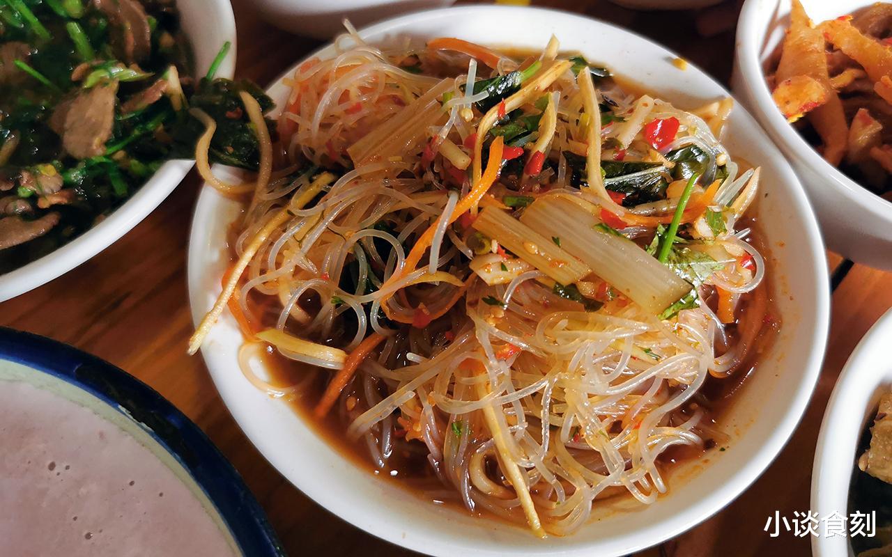 寺庙|寺庙的斋饭没有荤腥,为啥有的和尚还是肥头大耳?看完饭菜明白了