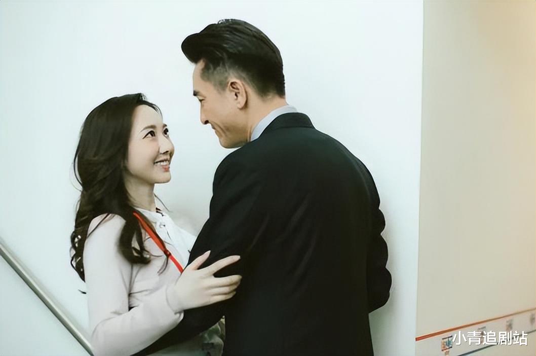 冠夫姓，言语羞辱，一口气追平，终于明白新闻女王这部剧有多讽刺