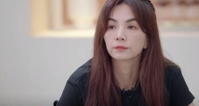 吴倩|吴倩官宣退出《乘风2023》,视力下降将暂停一切工作,止步于四公