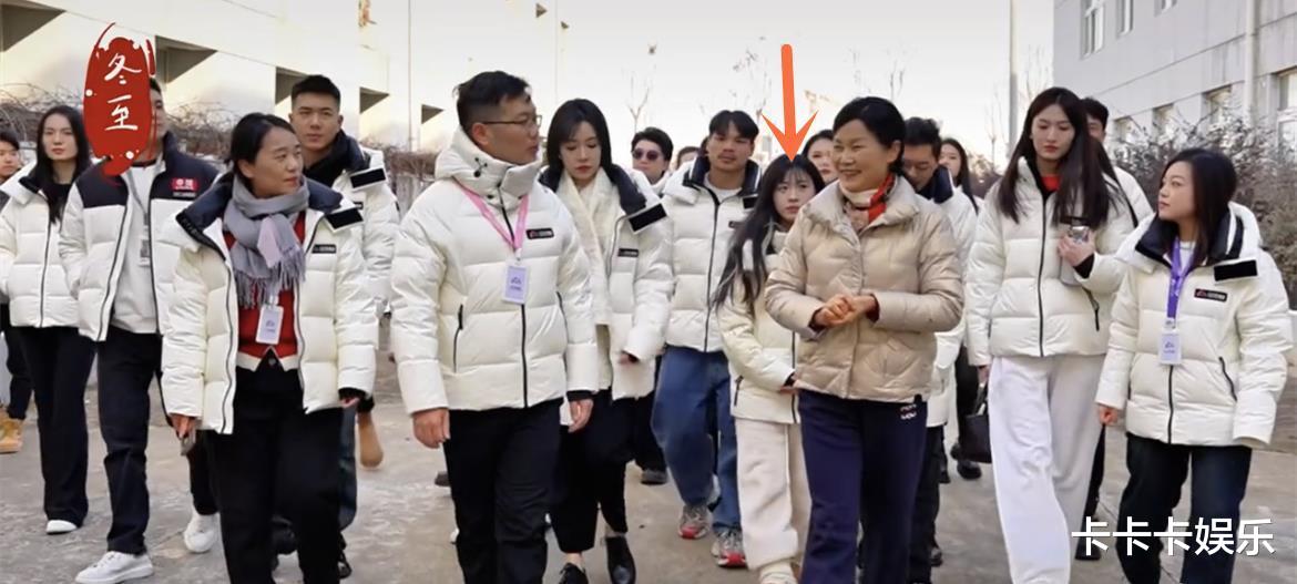 网红小黄近况曝光！从巅峰到谷底命运多舛，身形消瘦仍面带笑容！