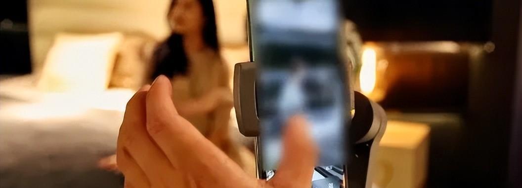 整容|“挖呀挖呀”黄老师遭遇网暴：38岁疑似整容