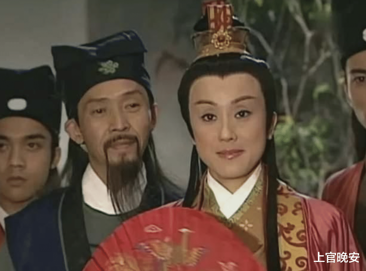 论女扮男装只服这几位,雌雄莫辨,风流倜傥,差点相信她们是男人