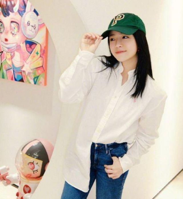 陈晓|陈晓为老婆办生日会,一家三口罕见同框,场面浪漫宛如求婚现场