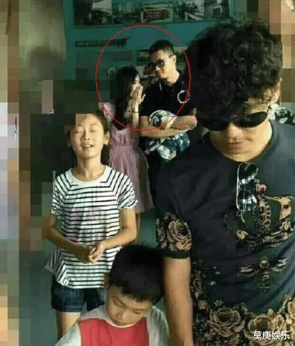 宋喆近照曝光!现身县城发廊,暴瘦憔悴,曝复出无望圈内无人敢用