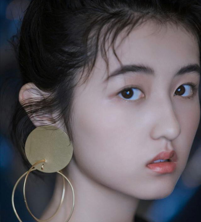 6位"樱桃小嘴"女星,有人被夸古典美,有人却被嘲小鸡嘴,你们怎么看