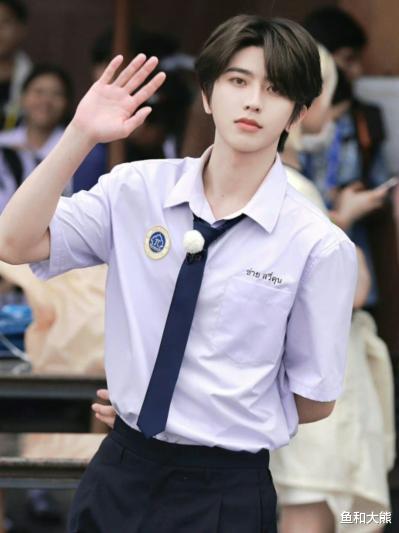 工作室|蔡徐坤被曝一夜情打胎，工作室沉默不回应，《跑男》收官要受影响