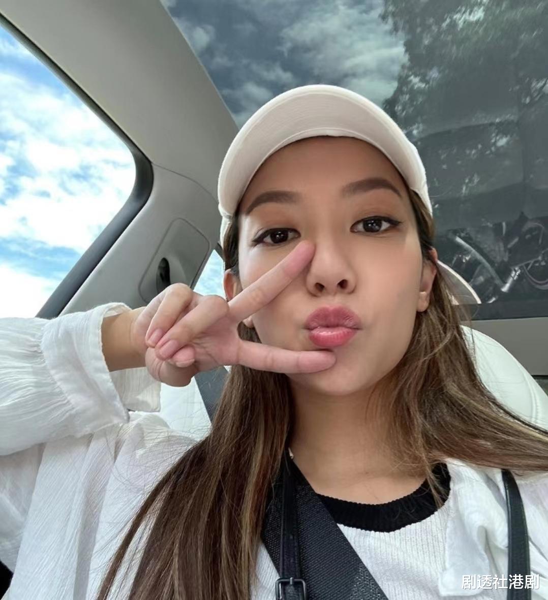 乐观面对问题!港女歌手自曝儿子发育迟缓,17个月仍不懂爬和走路