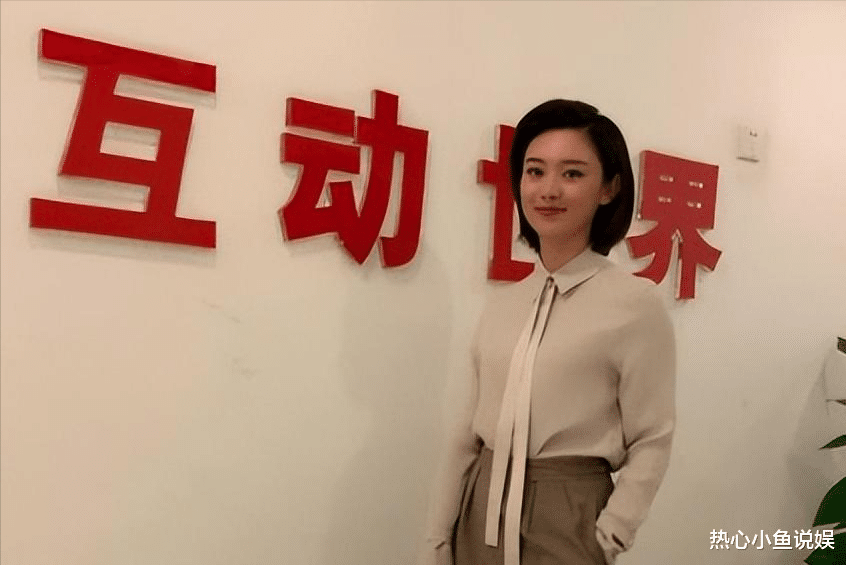 央视主持人工作岗位大调整，康辉存在感降低？李七月后来居上