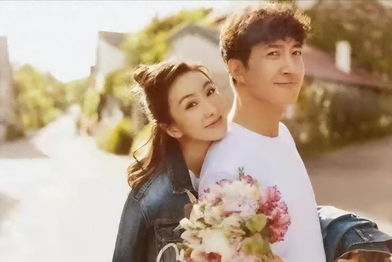 他是隐形富二代，跑十几年龙套，40岁娶小师妹后走红，成叔圈顶流