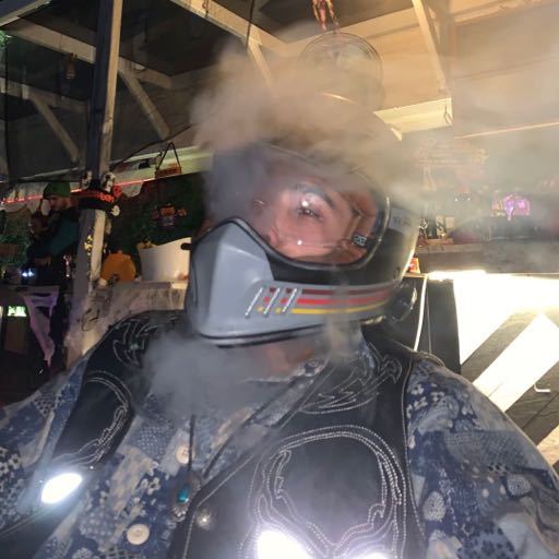 卡姆|笑果前副总裁爆料：笑果和吸毒卡姆还在合作，网传他在笑果当编剧