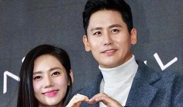 于晓光|于晓光事件风波升级，波及贵圈9位女星，秋瓷炫曾深夜喝醉痛哭