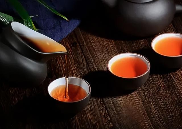 茶水成了“夺命水”?男子喝后器官坏死!医生:喝茶请牢记这4点