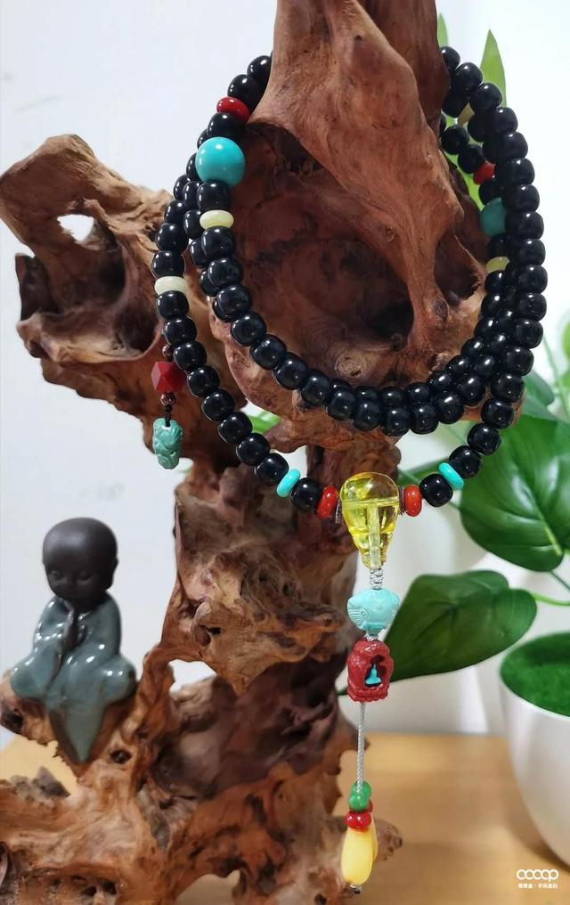 文玩|好玩不贵，不到1年，润得跟驼骨一样！通货玩出来，也可以很硬