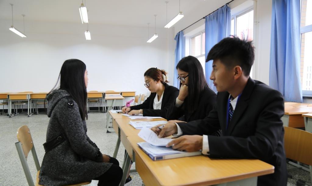 “不问工资难道问候你全家”，00后面对老板的硬气，前辈自愧不如！