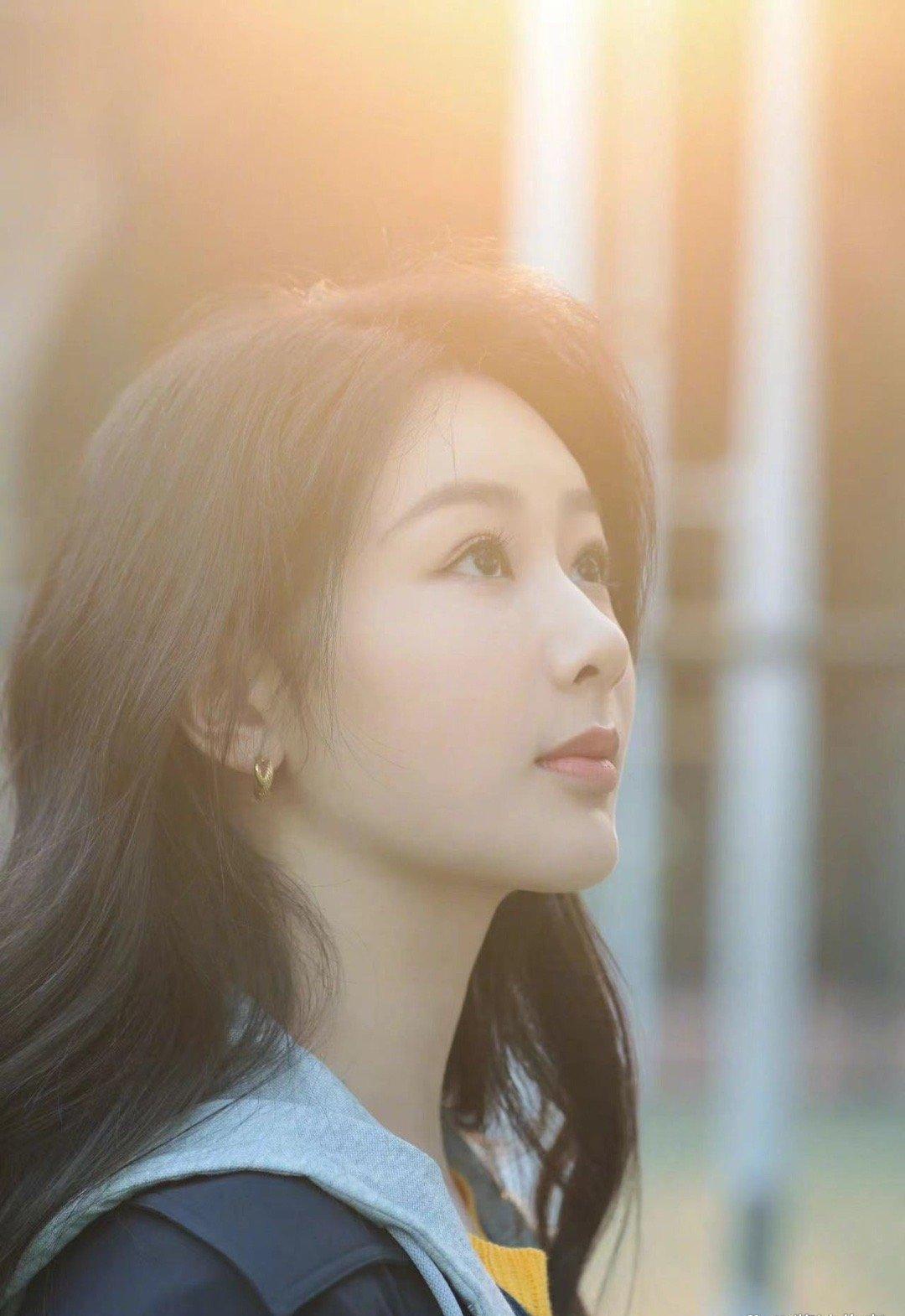 杨紫|演员原声再上热搜!杨紫现代剧原声率100%,自己的声音比配音都绝