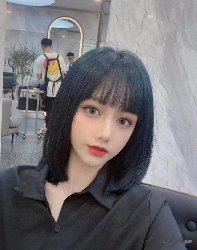 发型别乱剪,最美还是波波头,减龄还时尚