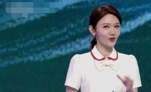 龙洋|“小董卿”龙洋:从地方台到央视无法替代的女主持人,她凭什么?