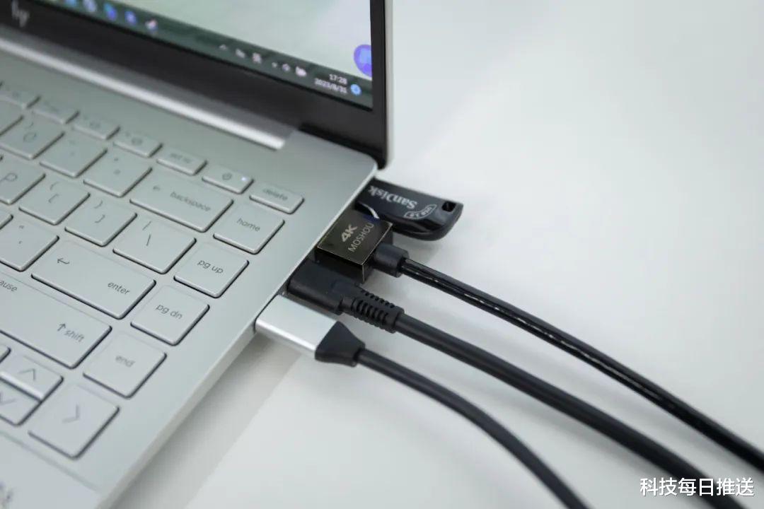 惠普的爆款轻薄本,真有那么强?我做了个极限测试