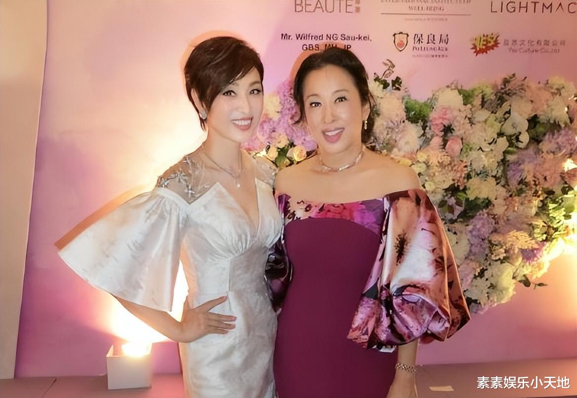 朱玲玲|多位港星富太聚集活动,朱玲玲稳站C位,叶倩文赵雅芝共同亮相