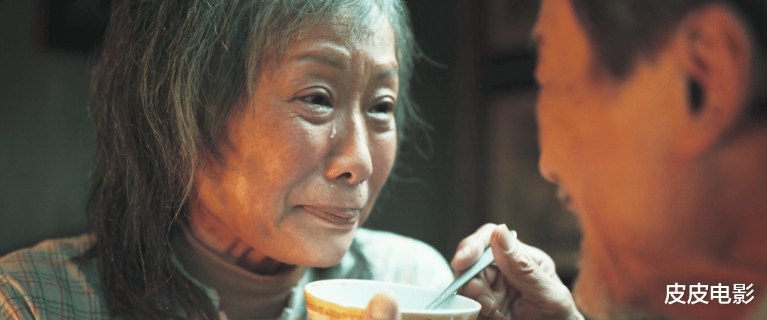 一部电影,一场颁奖礼,把香港电影圈的“悲哀”,反映的淋漓尽致