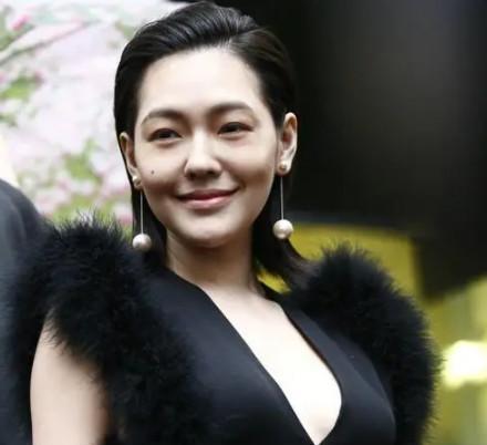 小S豪宅被查封？将在台湾娱乐圈混不下去，难怪全家人来厦门