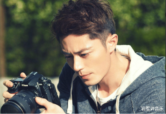 霍建华的恋情和张柏芝的孩子告诉我们，这世界上有不透风的墙！