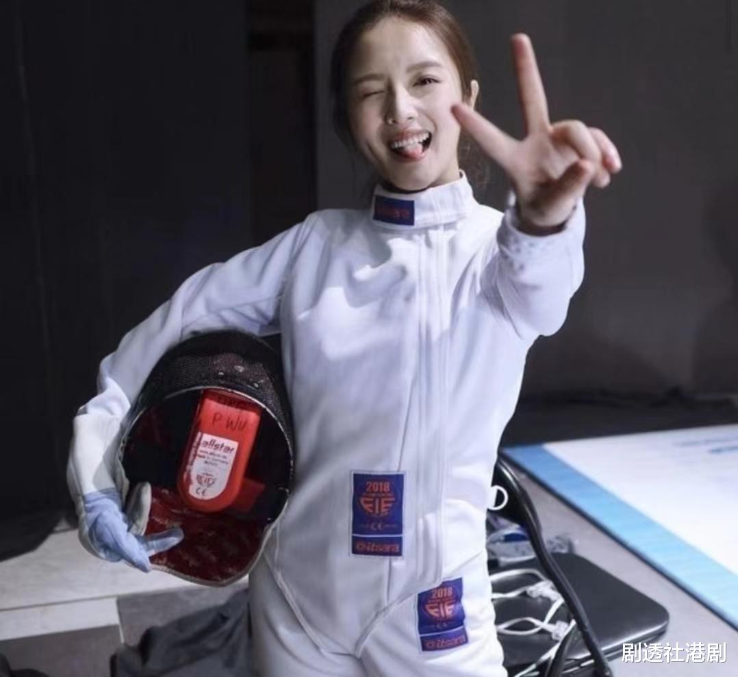 望突破限制！TVB小花曝想当女主，长相甜美却身材娇小被嘲笑是矮子