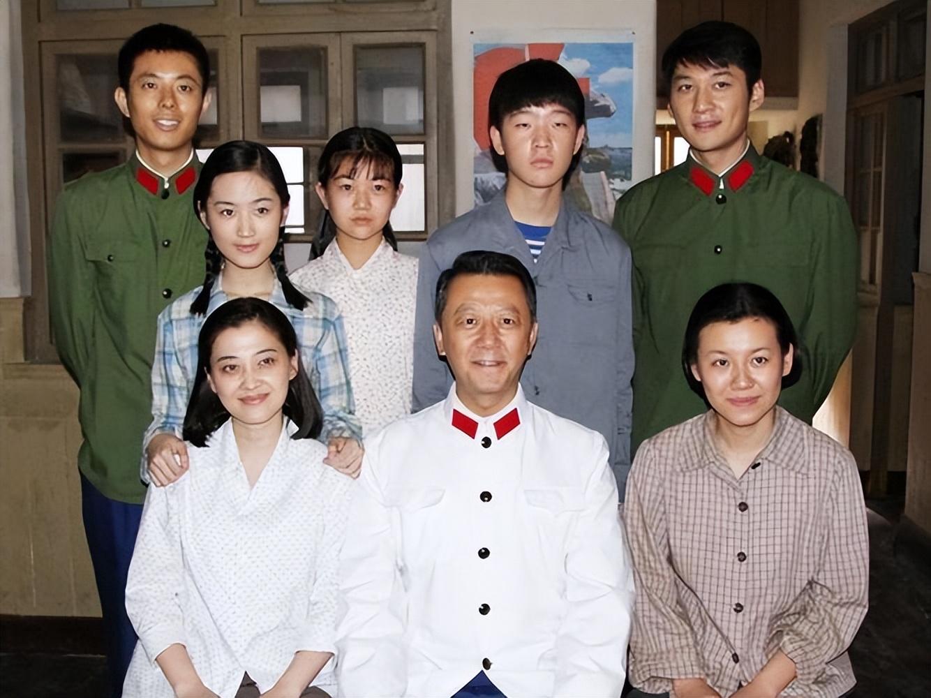 安杰不爱江德福,还为他生7个孩子,《父母爱情》原著到底多残酷