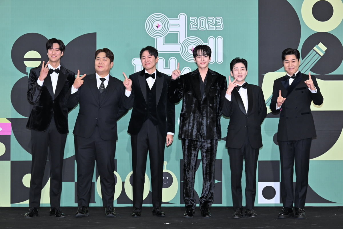 KBS演艺大赏奖杯泛滥,又一个“自家党”颁奖