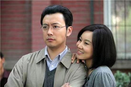 净身出户也要与闫妮离婚的邹伟,如今快20年了,他后悔了吗?