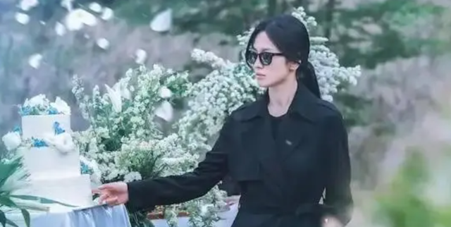 恭喜!宋慧乔凭《黑暗荣耀》获青龙奖大赏:想在镜头前称赞自己