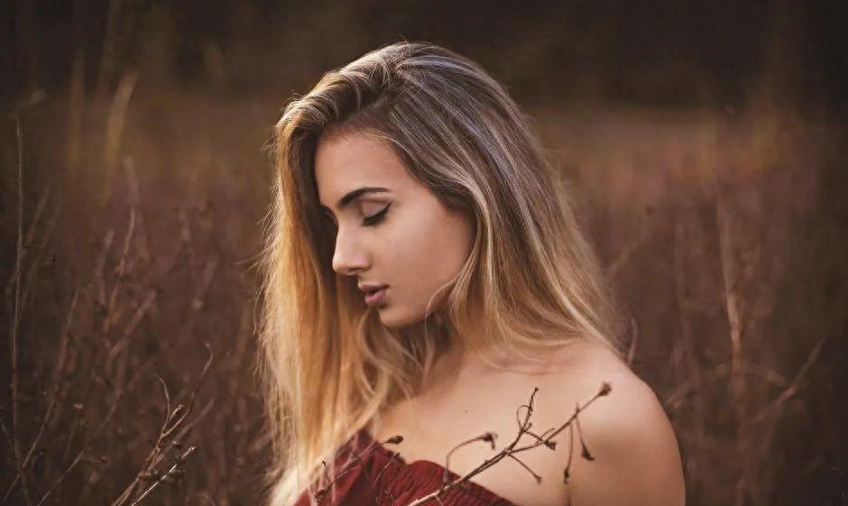 35岁二婚美女来征婚，提出五个择偶条件，网友直呼：她太过分了